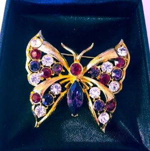 Butterfly broach